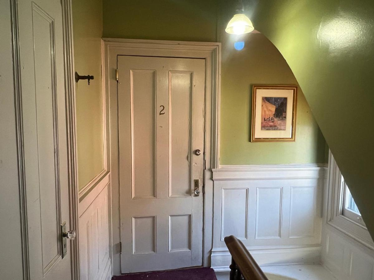 Private Victorian Apartment In Convenient City Location On 5 Acre, Sleeps 5 Poughkeepsie Exterior foto